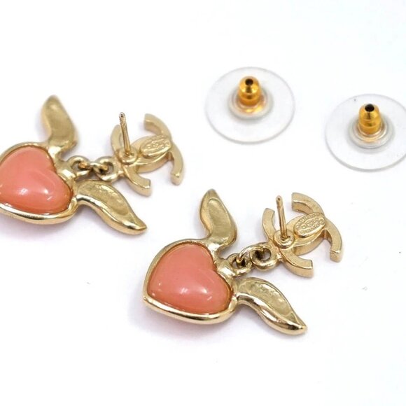 CHANEL CC Logos Pink Heart Rhinestone Dangle Earrings Gold Tone 09C Auth w/Box - Picture 4 of 6